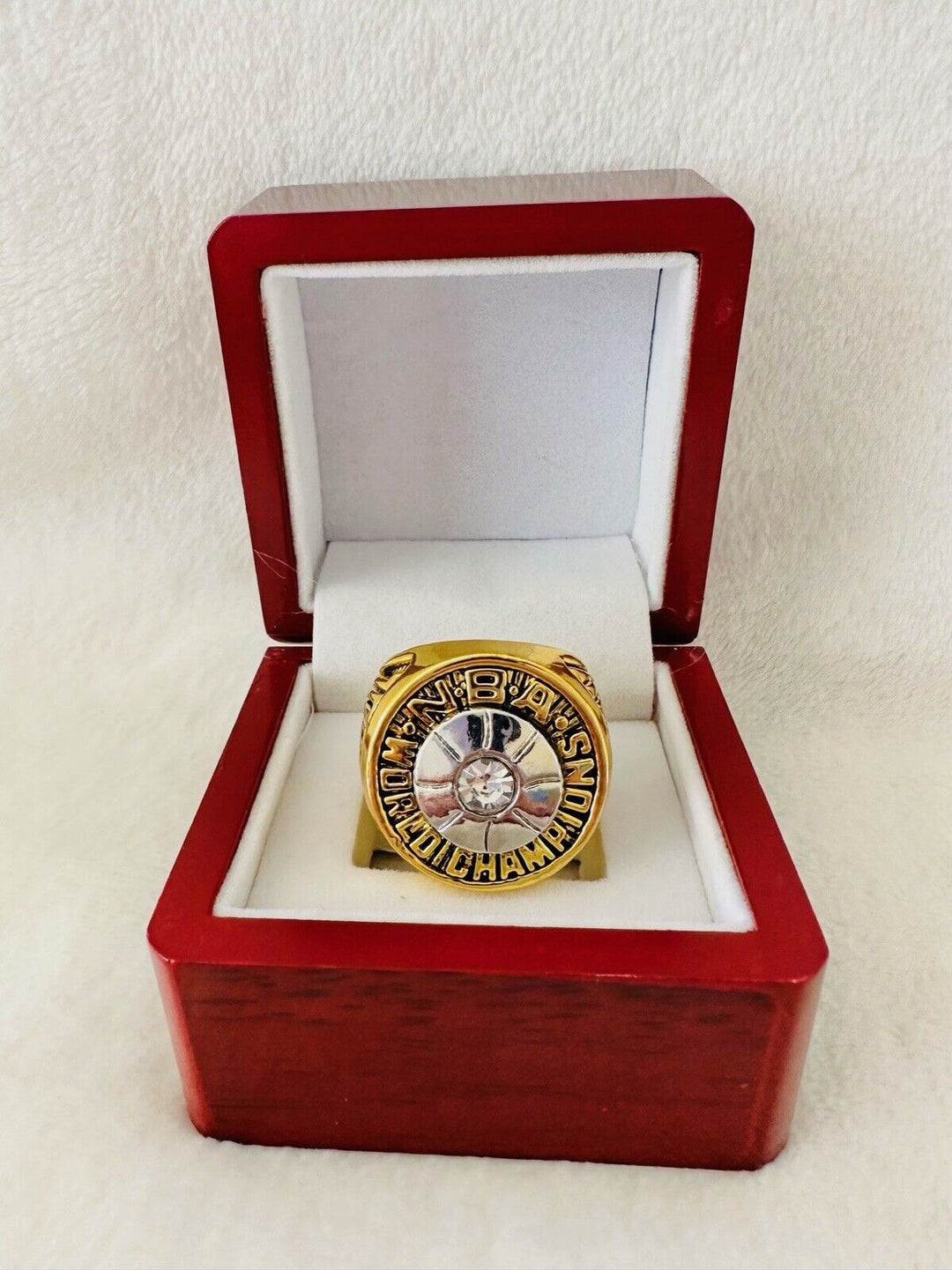 1973 NY New York Knicks NBA World Championship Replica Ring W Box,  SHIP - EB Sports Champion's Cache