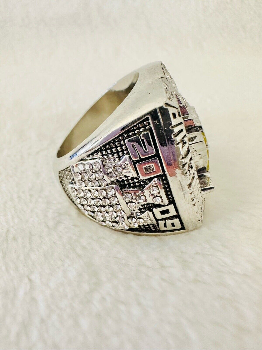 2009 Pittsburgh Penguins  Stanley Cup 18k GP Championship Ring,  SHIP - EB Sports Champion's Cache