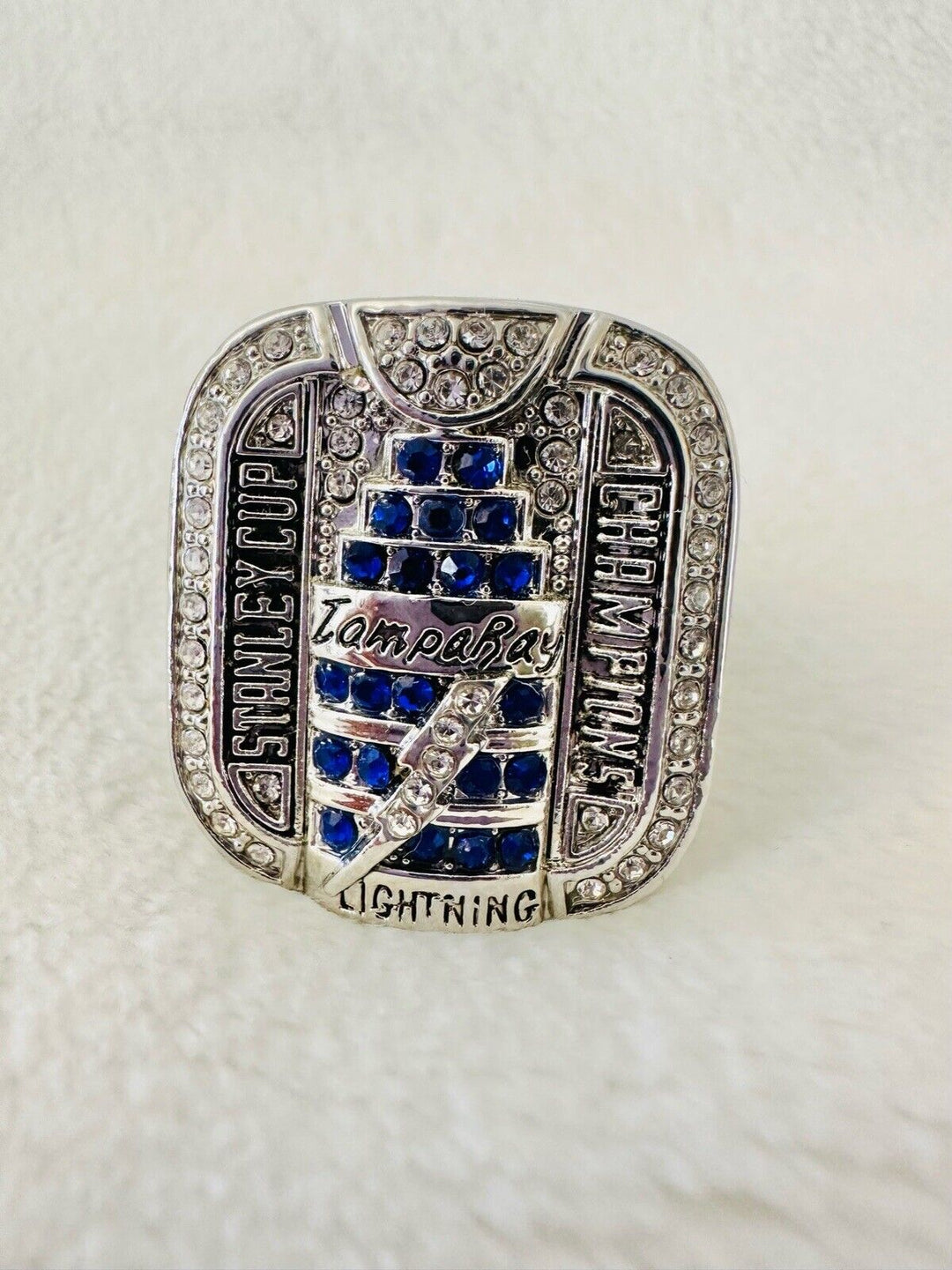 2004 Tampa Bay Lightning Stanley Cup Championship Ring,  SHIP - EB Sports Champion's Cache