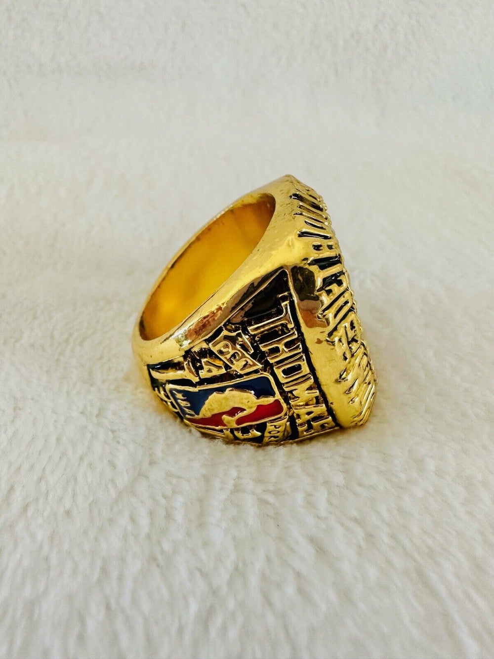 1990 Detroit Pistons Championship Replica Ring,  SHIP - EB Sports Champion's Cache