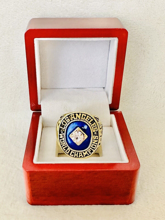 1965 LA Dodgers World Series Championship Ring W Box,  SHIP - EB Sports Champion's Cache