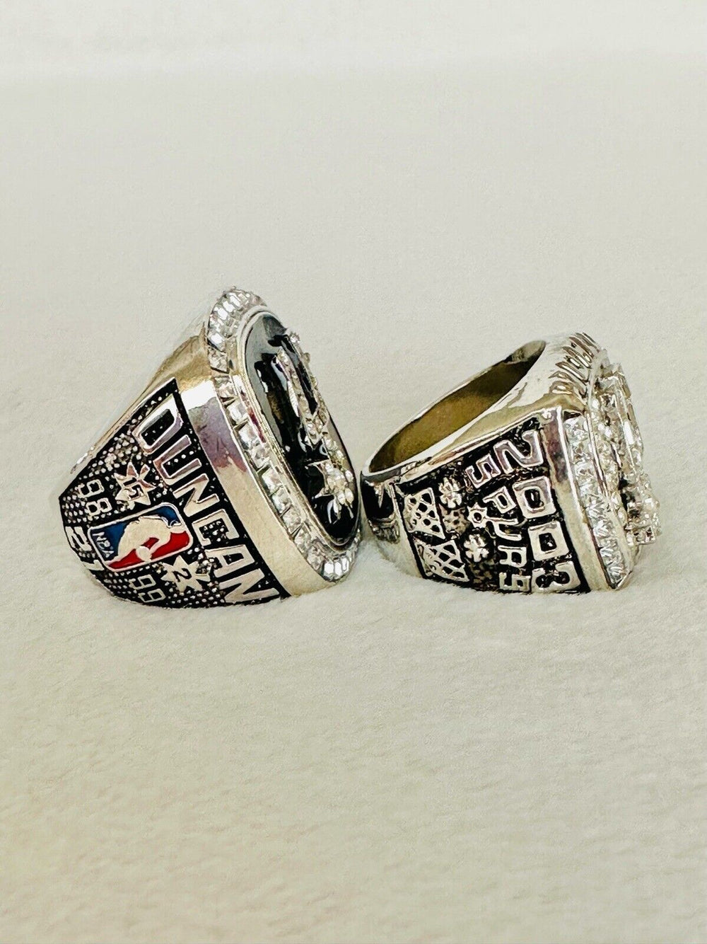 2 PCS San Antonio Spurs World Championship Replica Ring,  SHIP - EB Sports Champion's Cache